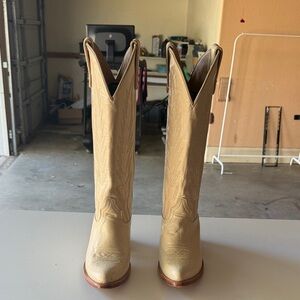 Macie Bean Cream Heeled Boots